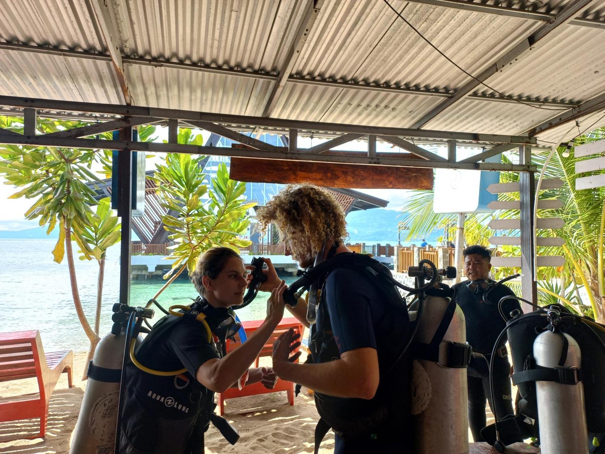 4 Sisters Divers Bunaken Exteriör bild