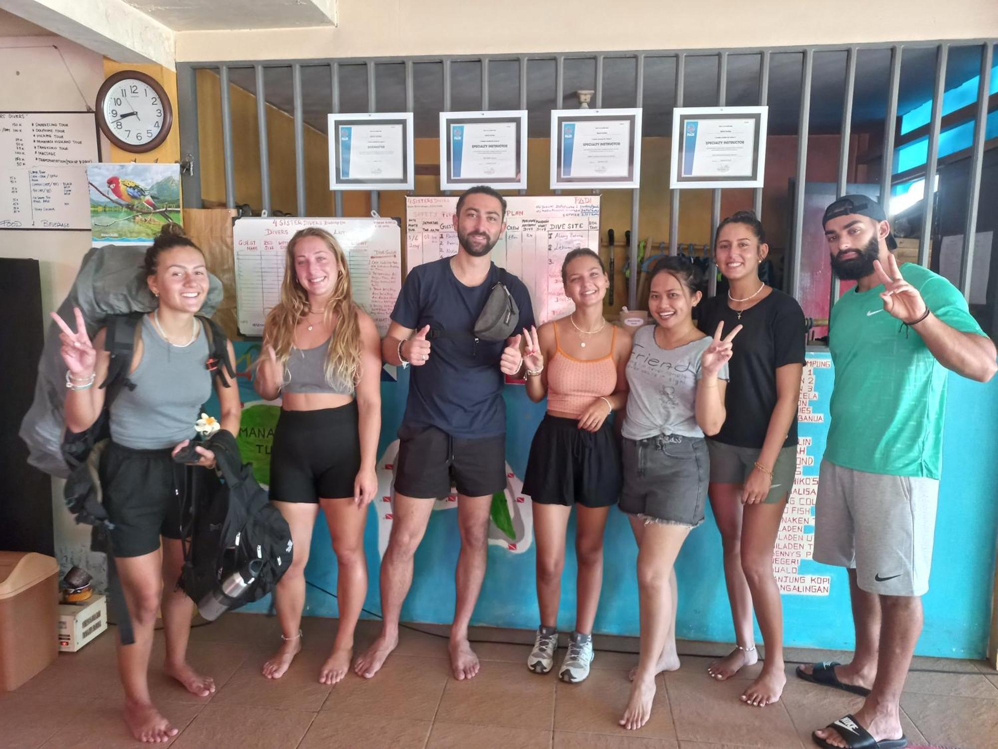 4 Sisters Divers Bunaken Exteriör bild