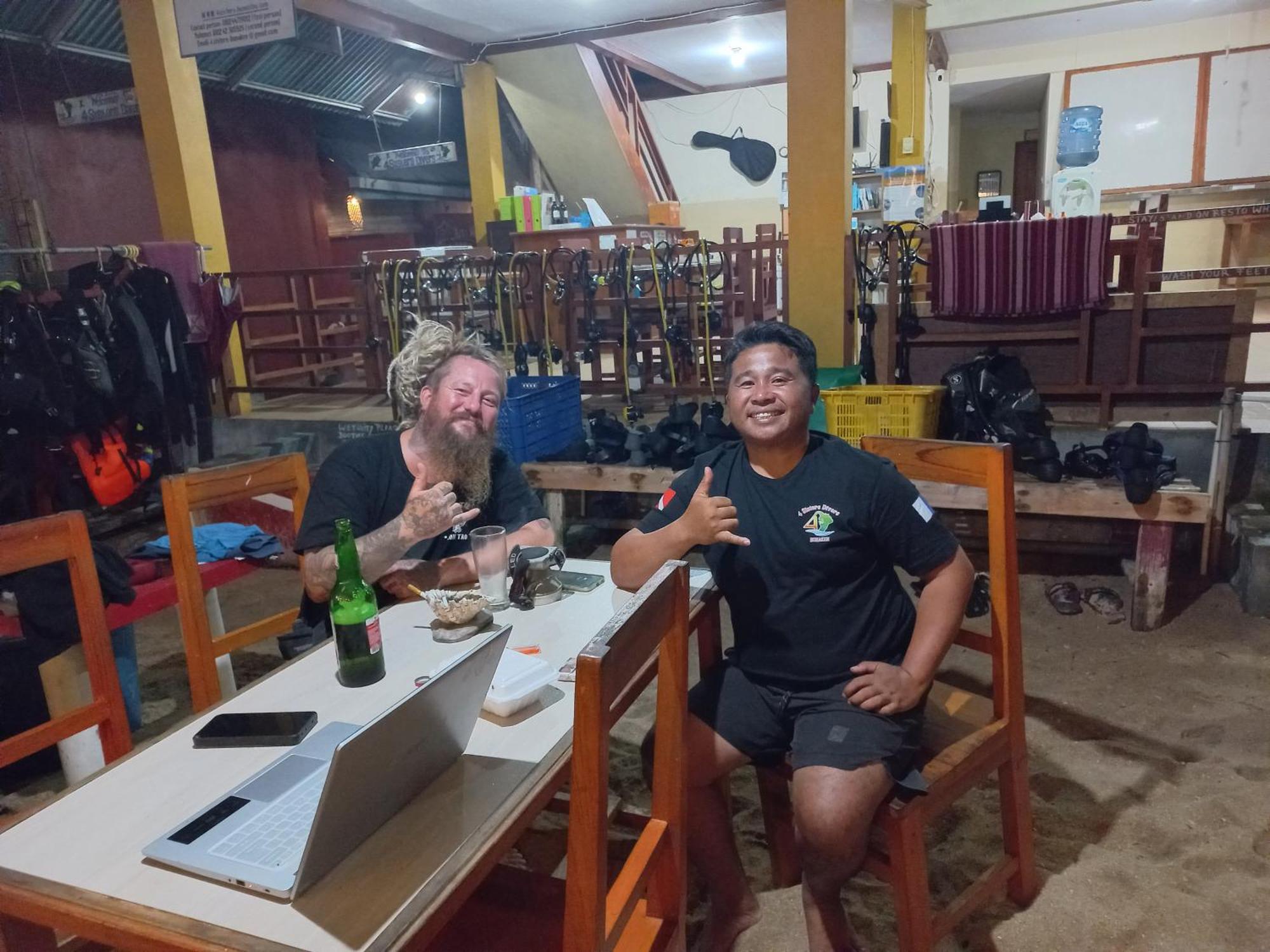 4 Sisters Divers Bunaken Exteriör bild